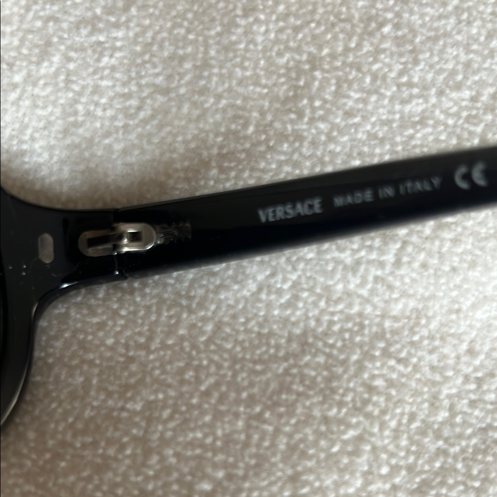 Versace Black Shield Sunglasses Modern Wraparound Design - Picture 4 of 12
